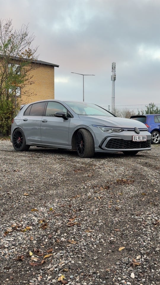 VW Golf VIII 1,4 GTE DSG 5d