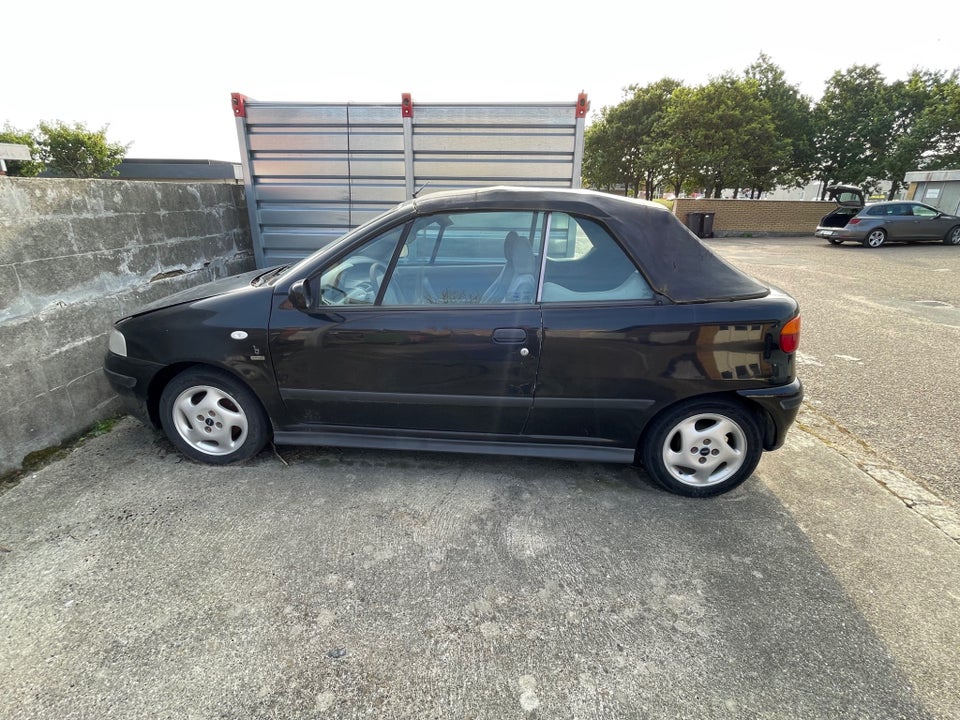 Fiat Punto 1,6 90 ELX Cabriolet 2d