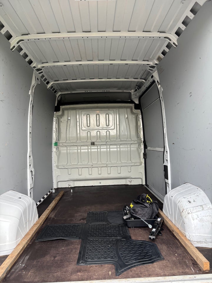 Fiat Ducato 33 2,3 MJT 130 Kassevogn L2H2