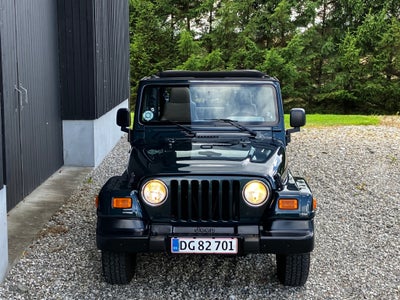 Jeep Wrangler 4,0 Sahara aut. 3d