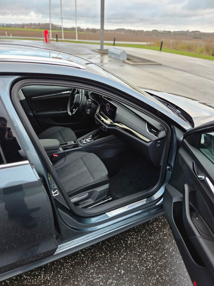 Skoda Octavia 1,4 TSi iV Plus Combi DSG 5d