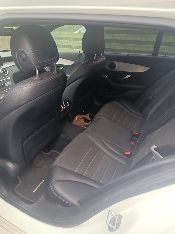 Mercedes C300 e 2,0 AMG Line stc. aut. 5d