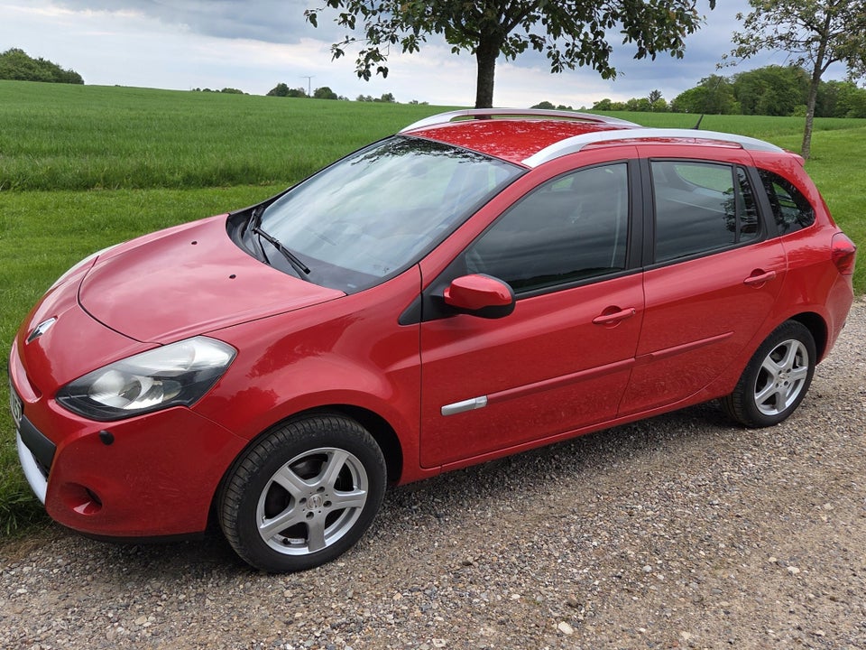 Renault Clio III 1,2 16V TCe Expression Sport Tourer 5d