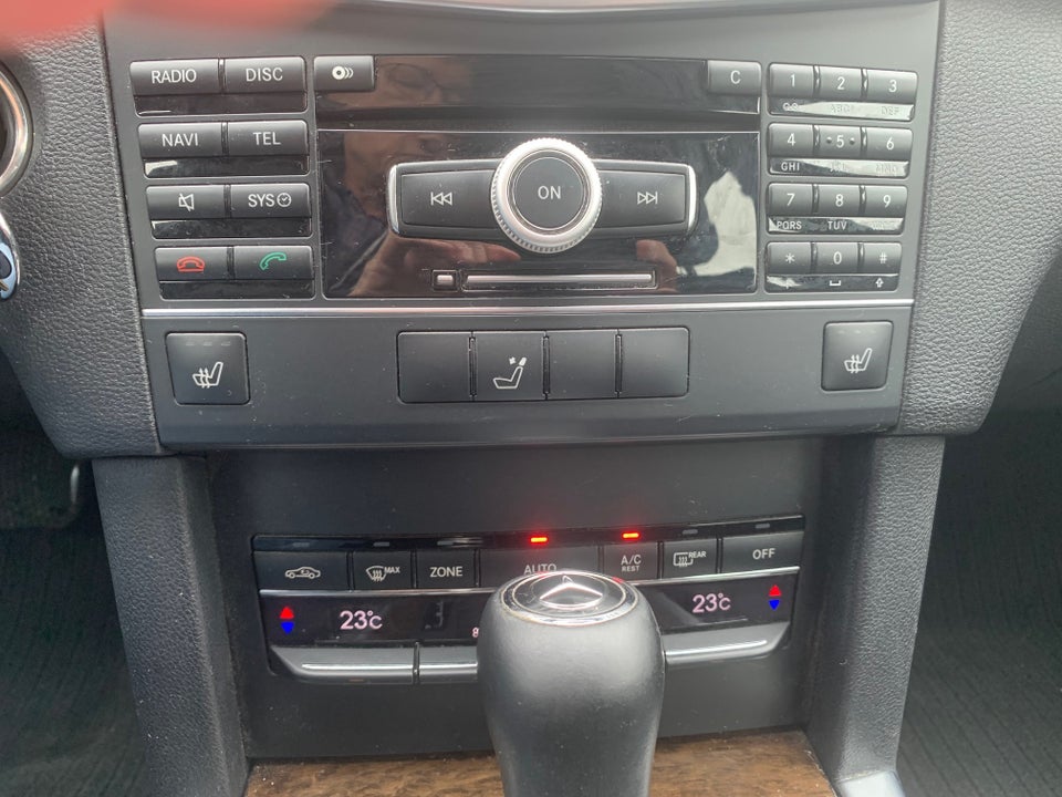 Mercedes E200 2,2 CDi stc. aut. BE 5d