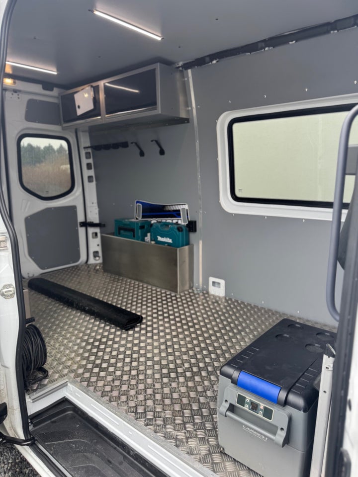 Mercedes Sprinter 317 2,0 CDi A2 Kassevogn SELECT RWD