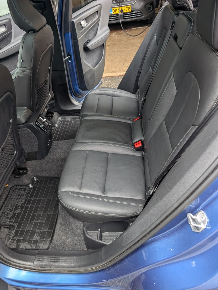 Volvo XC40 P8 ReCharge Twin R-Design 5d