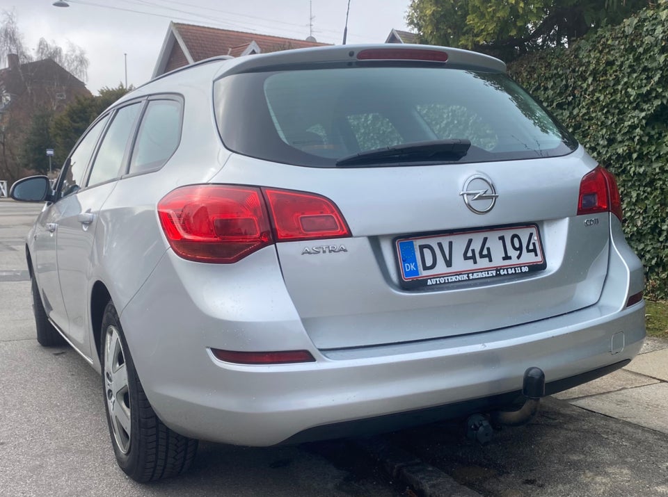 Opel Astra 1,7 CDTi 110 Sport Sports Tourer 5d