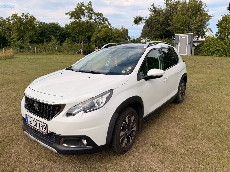 Peugeot 2008 1,6 BlueHDi 100 Allure Sky 5d