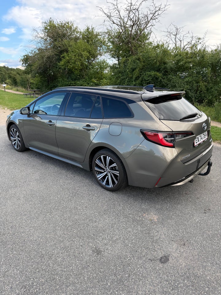 Toyota Corolla 1,8 Hybrid H3 Premium Touring Sports MDS 5d