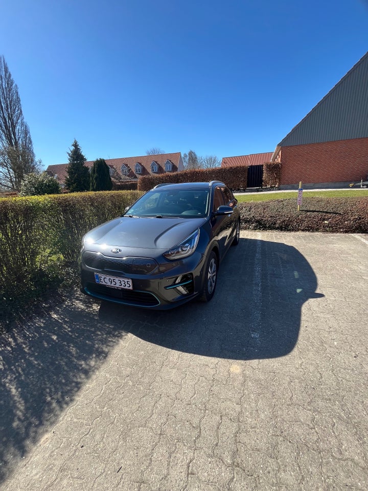 Kia e-Niro 64 Advance 5d