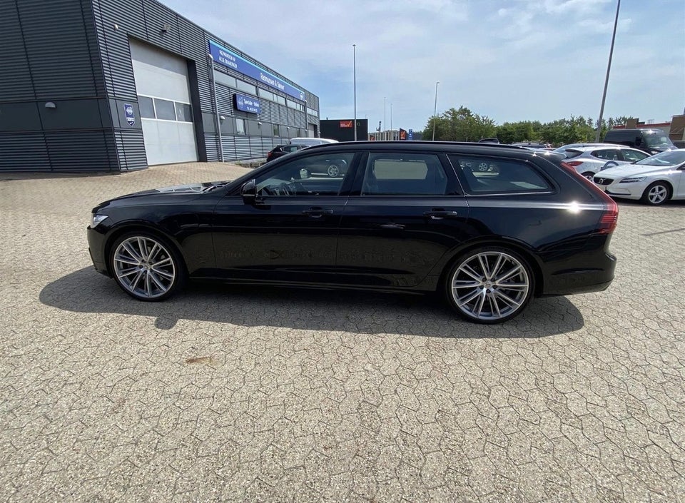 Volvo V90 2,0 T8 ReCharge R-Design aut. AWD 5d