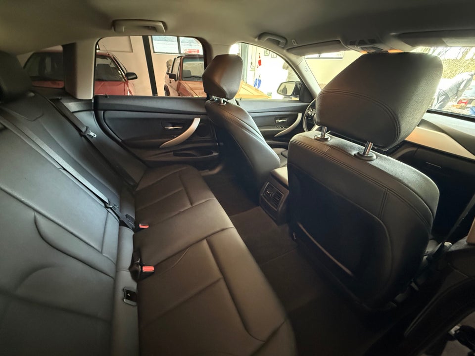BMW 320d 2,0 Gran Turismo Luxury Line aut. 5d