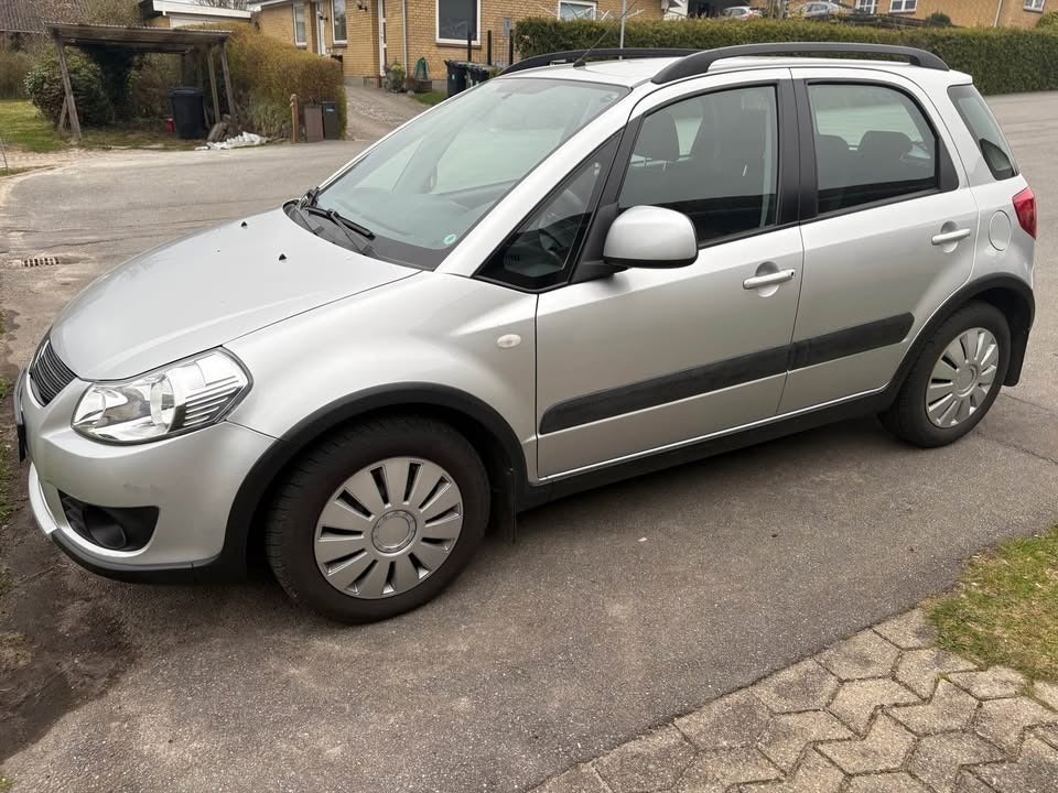 Suzuki SX4 1,6 GL 5d