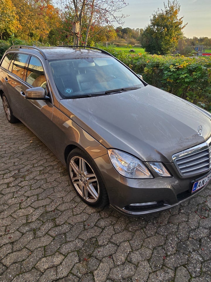 Mercedes E200 2,2 CDi stc. aut. BE 5d