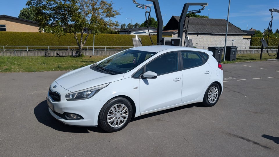 Kia Ceed 1,4 CRDi 90 Active 5d