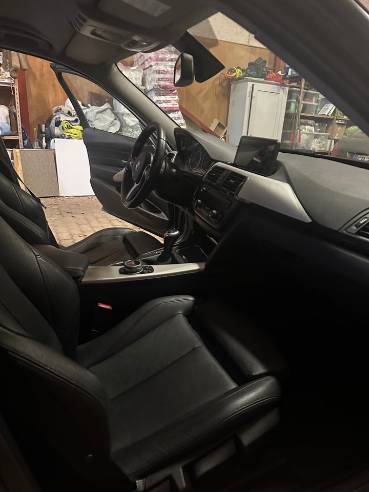 BMW 318d 2,0 Touring 5d