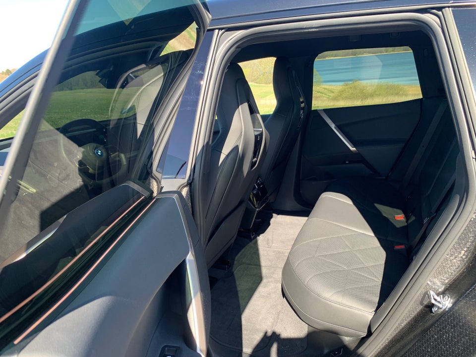 BMW iX xDrive40 5d