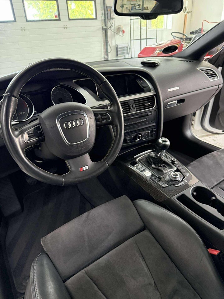 Audi S5 4,2 FSi Coupé quattro 2d