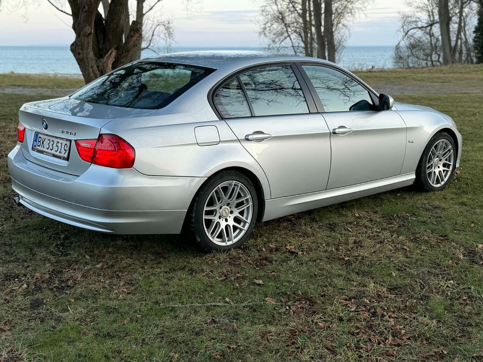 BMW 320d 2,0  4d
