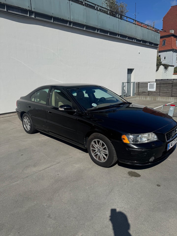 Volvo S60 2,4 140 aut. 4d