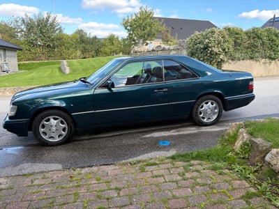 Mercedes 220 CE 2,2 Coupé 2d