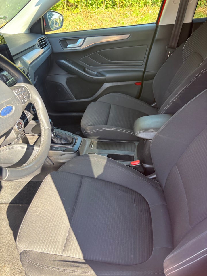 Ford Focus 1,5 EcoBlue Titanium stc. Van 5d