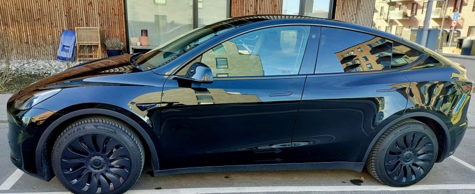 Tesla Model Y RWD 5d