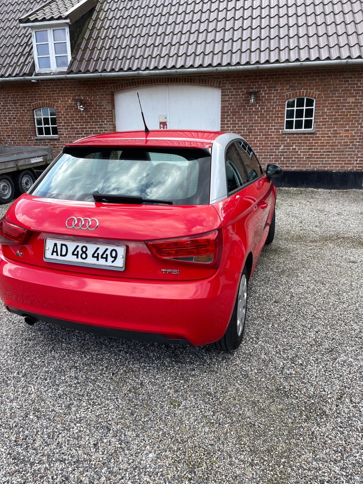 Audi A1 1,2 TFSi 86 Ambition 3d