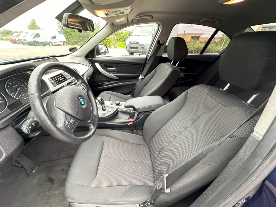 BMW 320i 2,0 aut. 4d