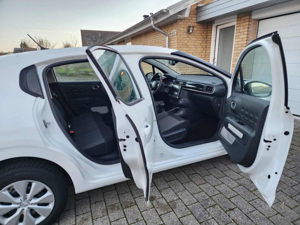 Citroën C3 1,2 PureTech 82 Platinum LTD 5d