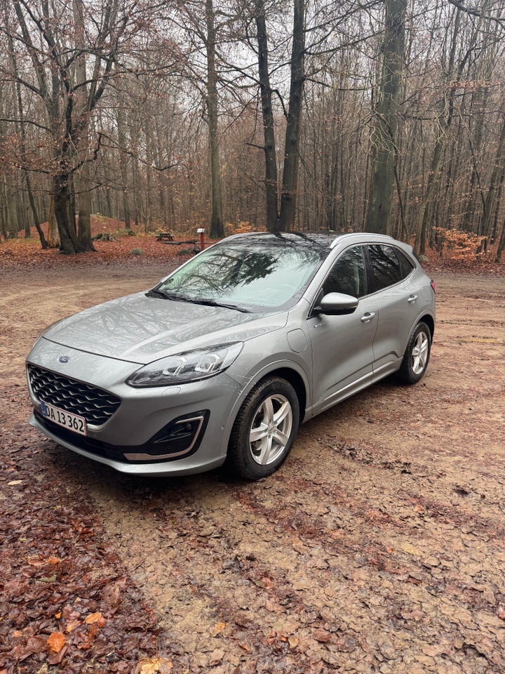 Ford Kuga 2,5 PHEV Vignale CVT 5d