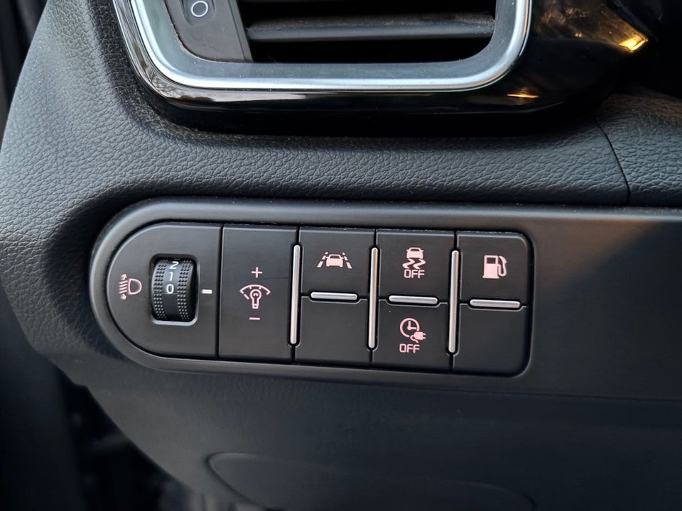 Kia XCeed 1,6 PHEV Prestige DCT 5d