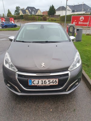 Peugeot 208 1,2 PureTech 82 Allure Sky 5d