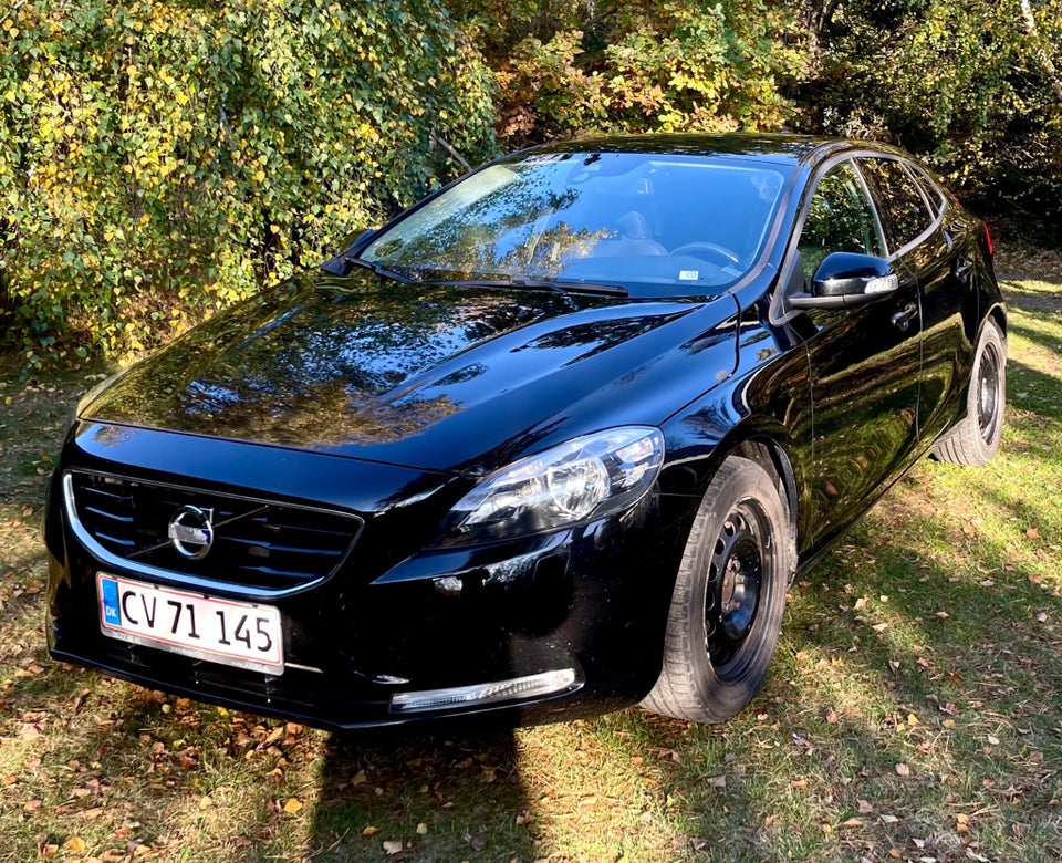 Volvo V40 1,6 D2 115 Kinetic Drive-E 5d