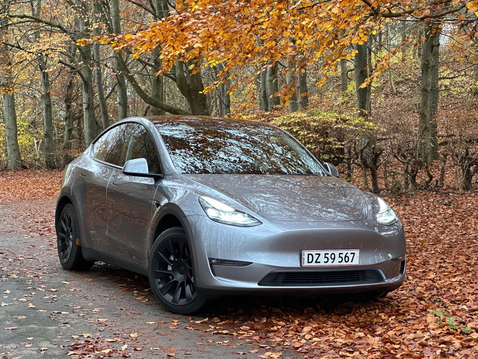 Tesla Model Y Long Range AWD 5d