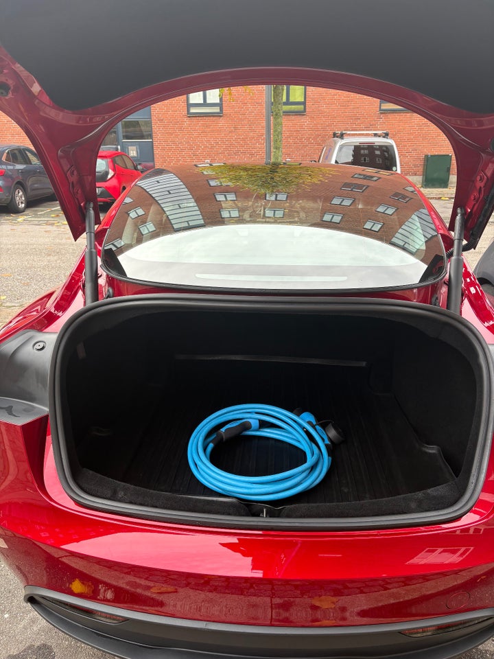 Tesla Model 3 RWD 4d