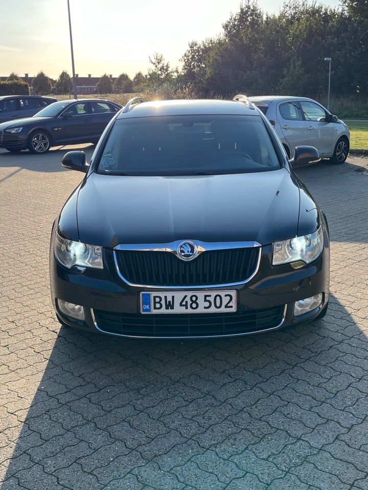 Skoda Superb 1,8 TSi 160 Elegance Combi DSG 5d
