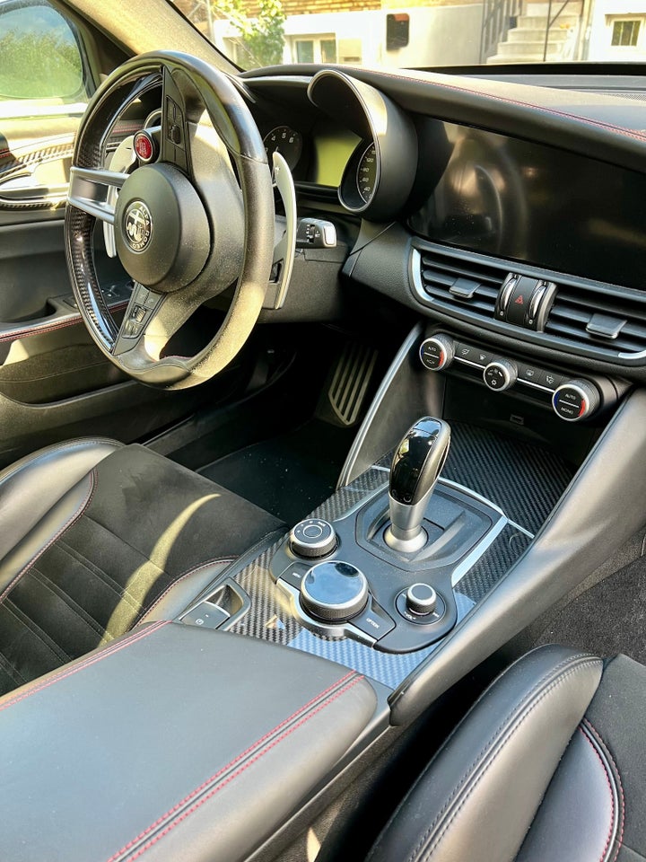 Alfa Romeo Giulia 2,9 V6 Quadrifoglio aut. 4d