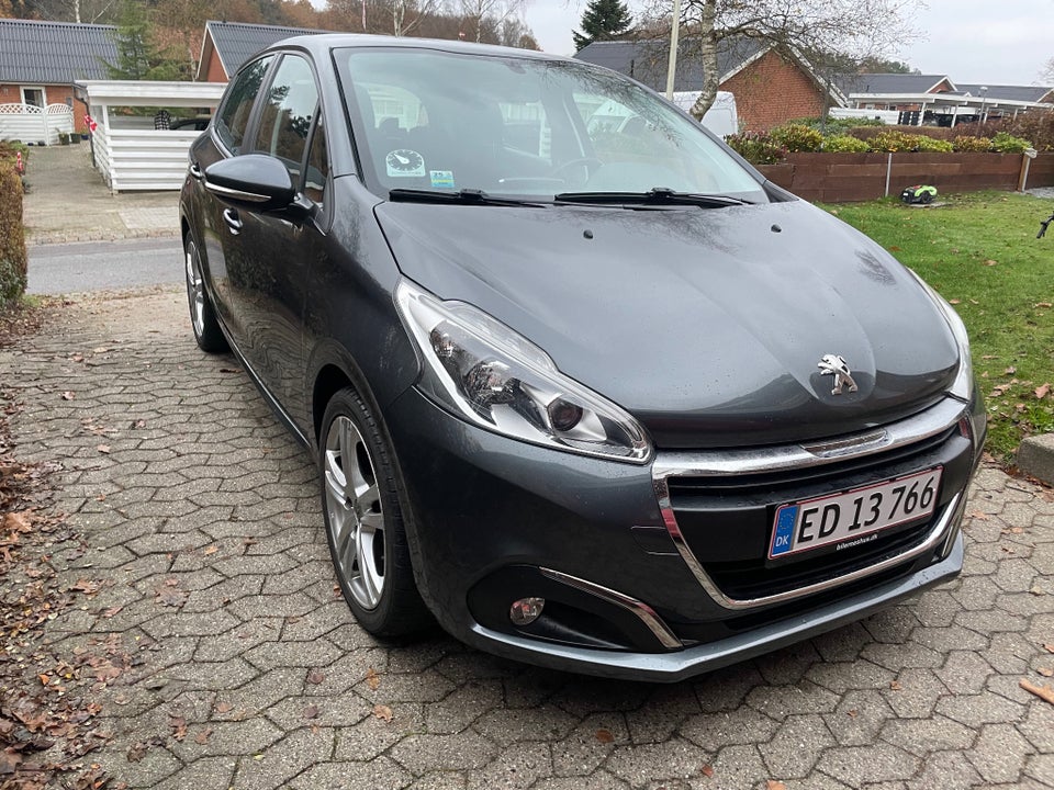 Peugeot 208 1,2 VTi 82 Active 5d