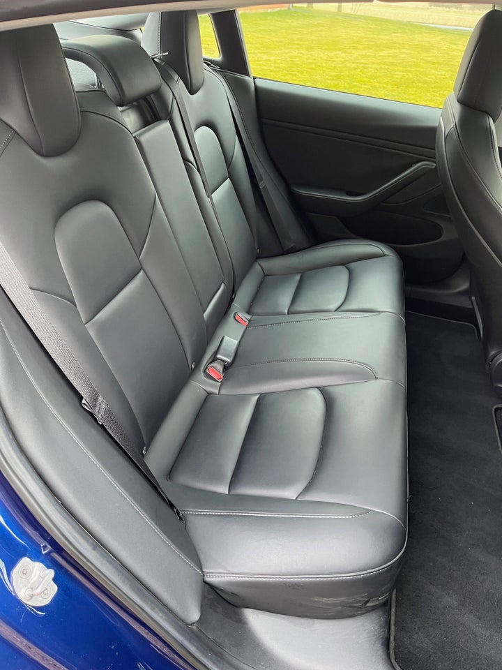 Tesla Model 3 Long Range RWD 4d