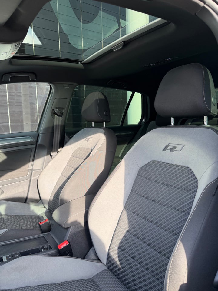 VW Golf VII 1,5 TSi 150 R-line DSG 5d