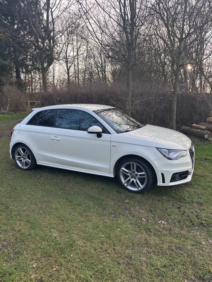 Audi A1 1,4 TFSi 185 Ambition S-line S-tr. 3d