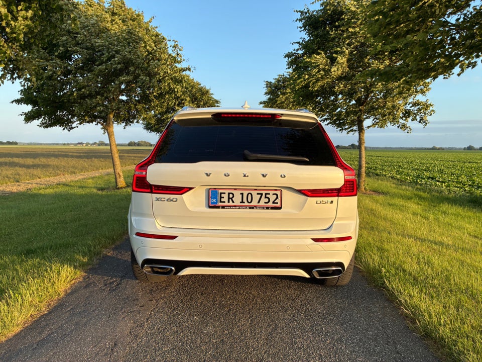 Volvo XC60 2,0 D5 241 R-Design aut. AWD 5d
