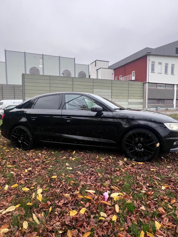 Audi A3 2,0 TDi 150 Ambition S-tr. 4d