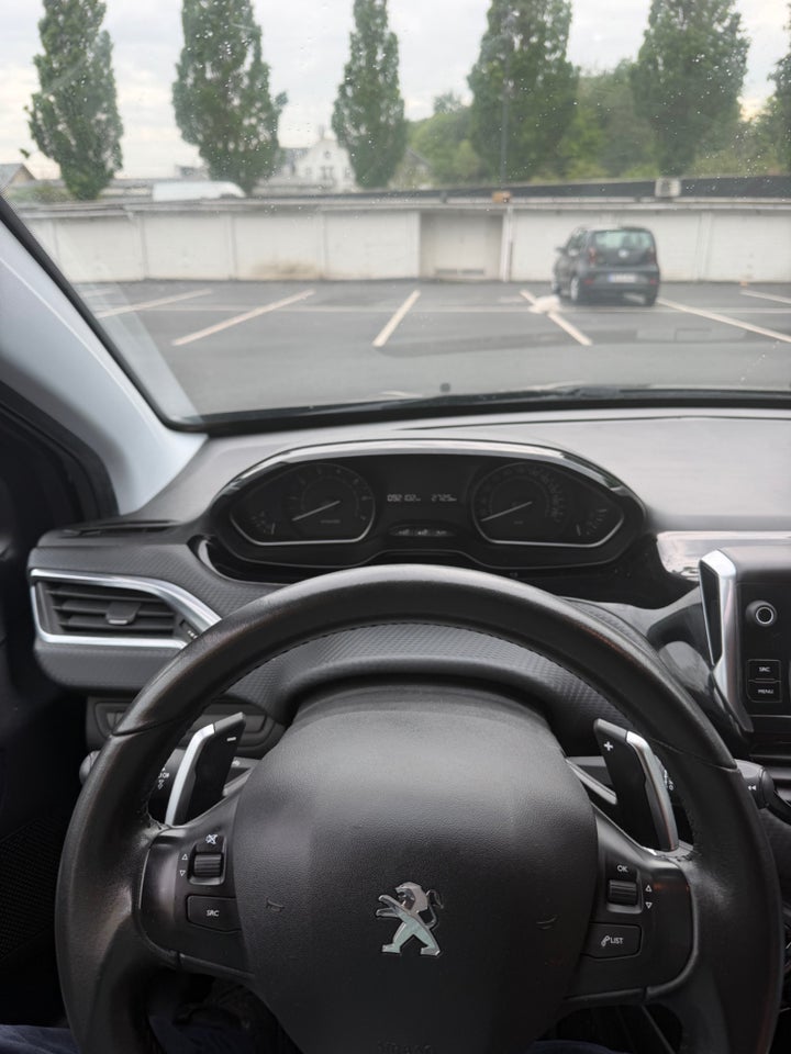 Peugeot 2008 1,2 e-VTi 82 Active ESG 5d