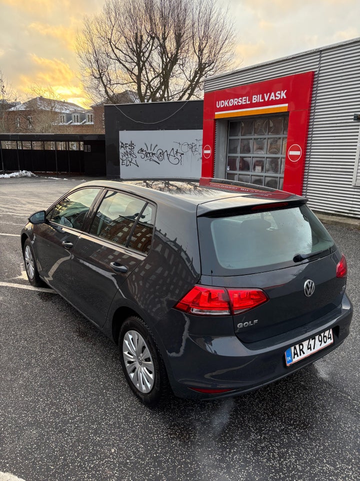 VW Golf VII 1,2 TSi 85 Startline BMT 5d