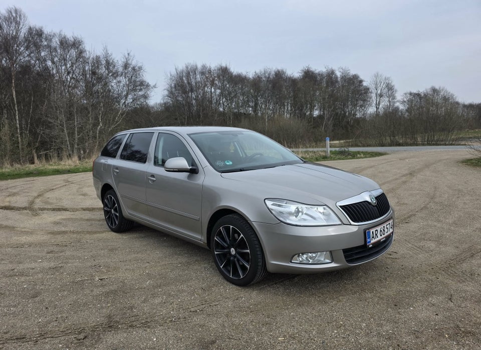 Skoda Octavia 1,4 TSi 122 Ambiente Combi 5d