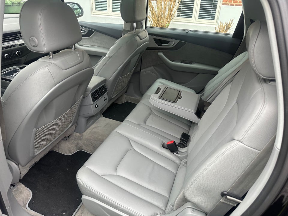 Audi Q7 3,0 TDi 218 quattro Tiptr. 5d