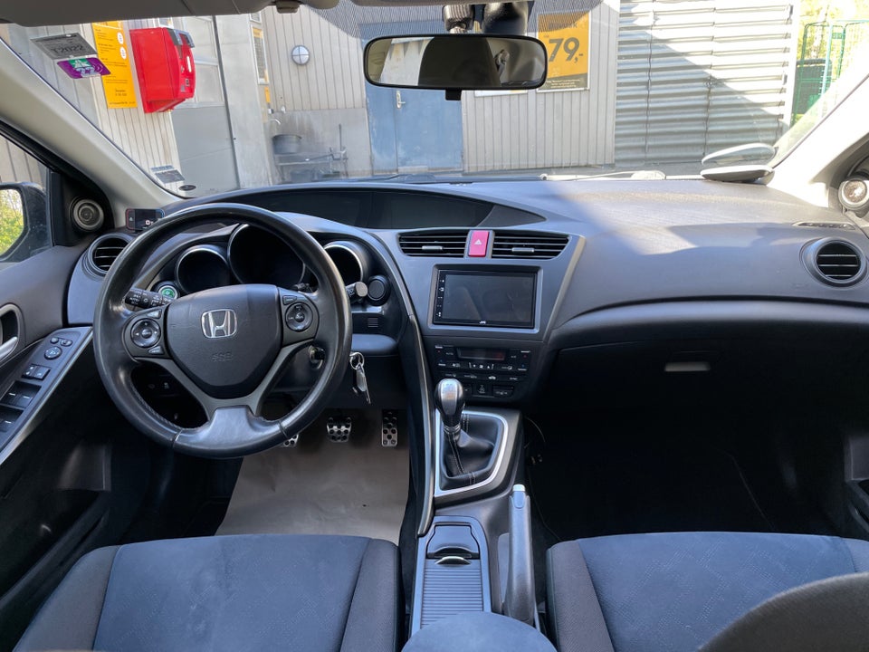Honda Civic 1,8 i-VTEC Sport 5d