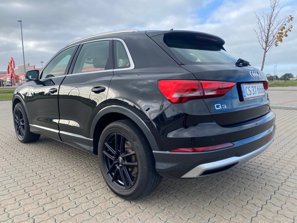 Audi Q3 35 TFSi S-tr. 5d